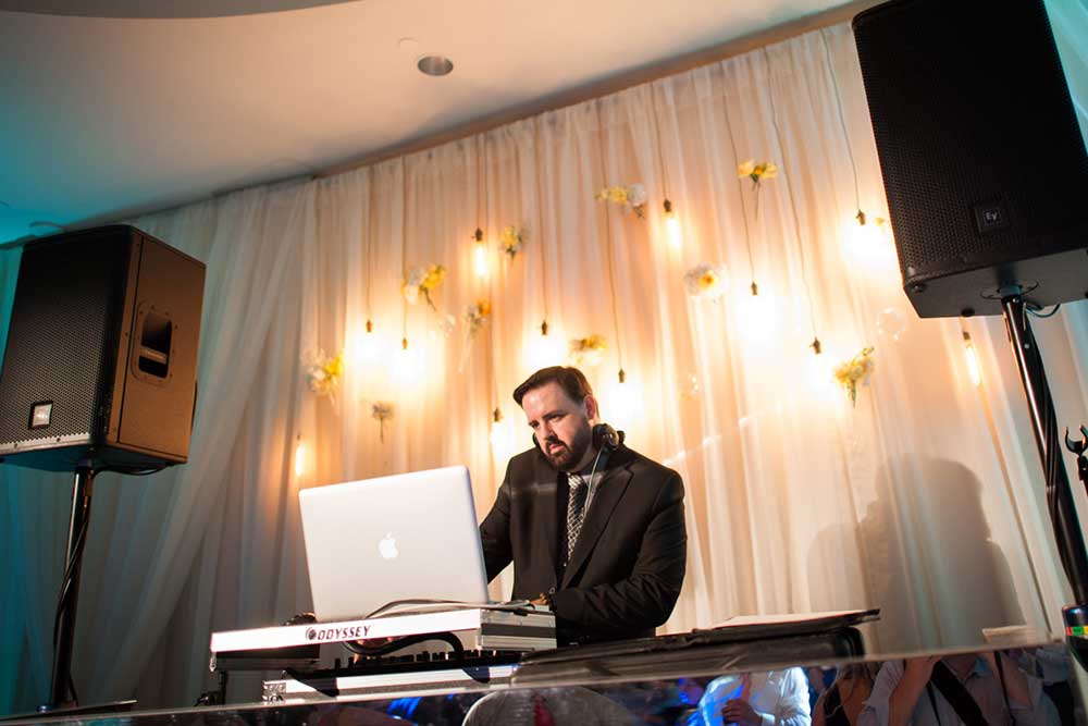 Washington DC Disc Jockey Evan Reitmeyer Washington DC Disc Jockey Evan Reitmeyer